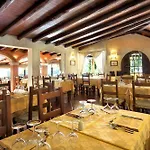 Colonna Park فندق 4*