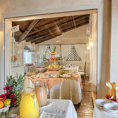 Colonna Park 4*
