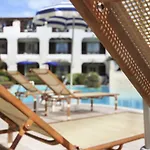Colonna Park 4*